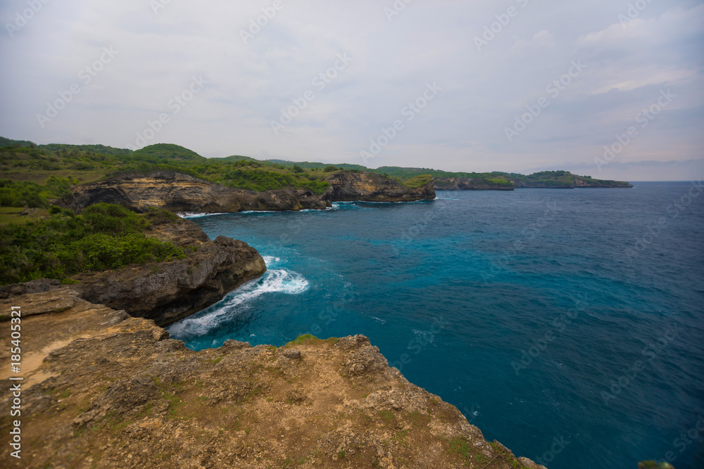 Obraz premium Coastline near Manta Point in Nusa Penida island next to Bali, Indonesia