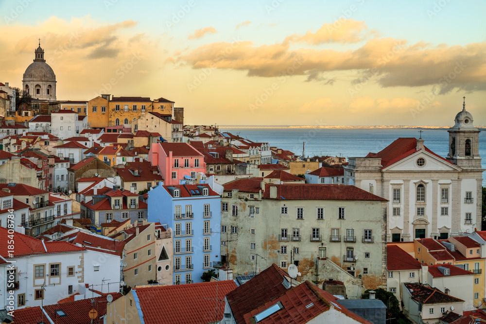 Fototapeta premium Alfama, Lisbon