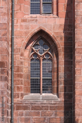 Gotisches Fenster an der Stiftskirche Kaiserslautern