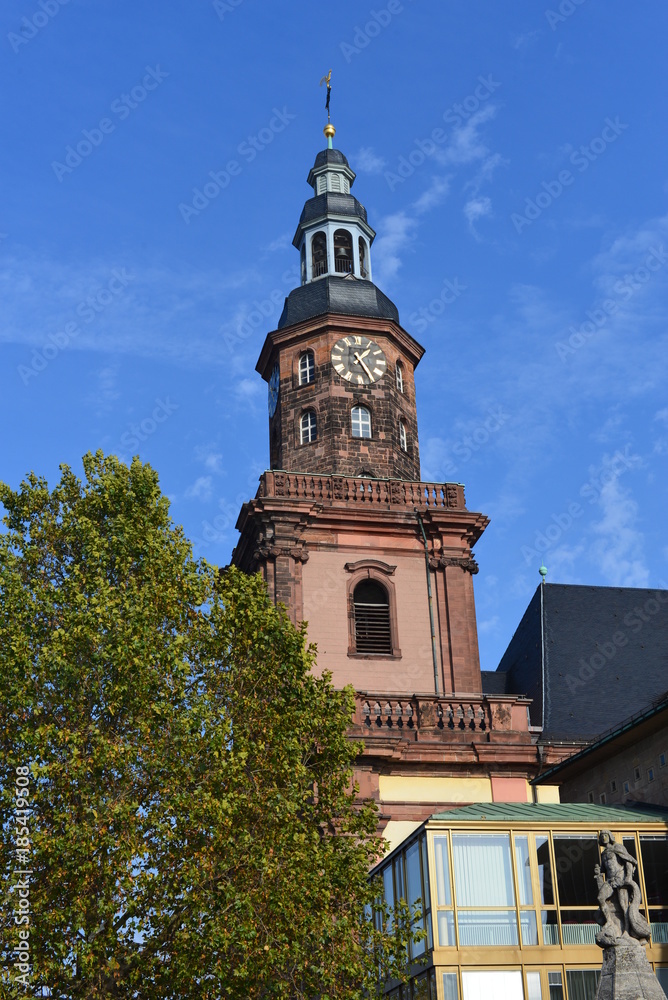 Dreifaltigkeitskirche und Siegfriedbrunnen in Worms