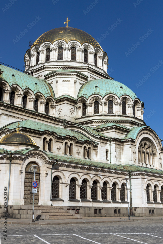 Fototapeta premium Amazing view of Cathedral Saint Alexander Nevski in Sofia, Bulgaria