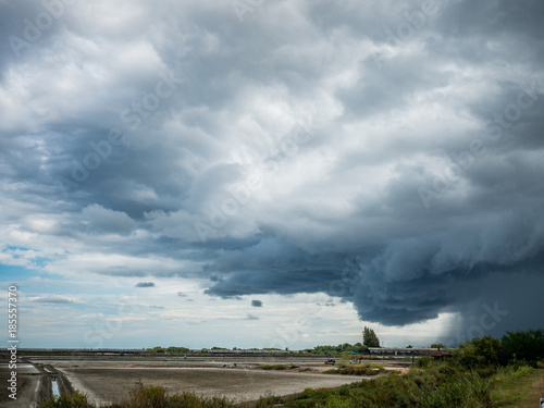 Wallpaper Mural terrible cloud over the land  and it maybe rain Torontodigital.ca