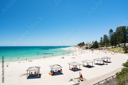 Fototapeta Naklejka Na Ścianę i Meble -  A busy Cottesloe Beach, Perth, Western Australia on a beautiful Summer afternoon. Photographed: December 22, 2017.