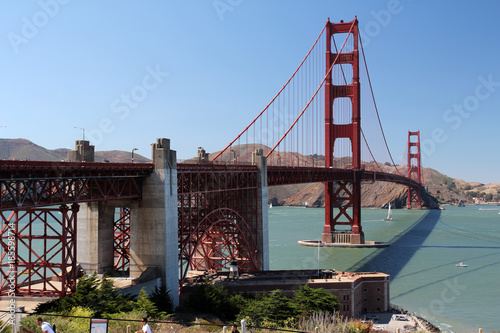 Golden Gate Bridge bei wolkenlosem Himmel und klarer Sicht .Where: San Francisco, USA.When: 18.07.2015.