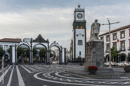 Pfarrkirche von Ponta Delgada auf der Azoreninsel S   o Miguel.
