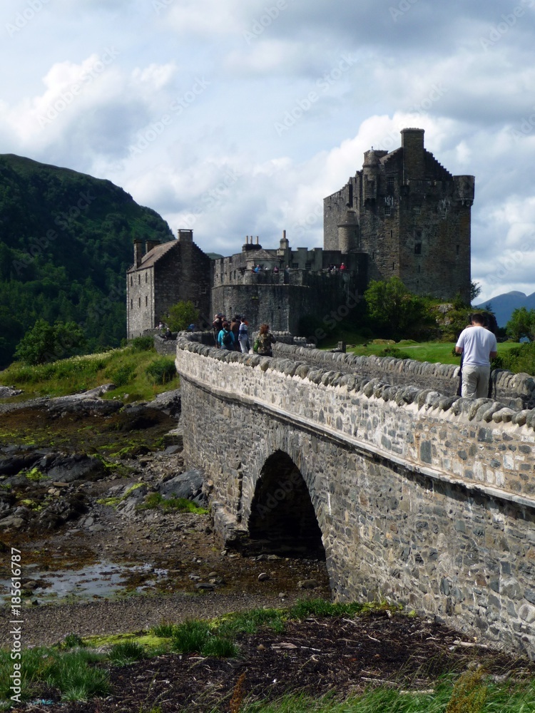 Fototapeta premium Eilean Donan Castle, Ross and Cromarty, Scotland.