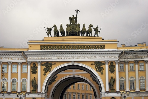 Obraz na płótnie Old architecture of Saint-Petersburg, Russia. Color photo. w salonie