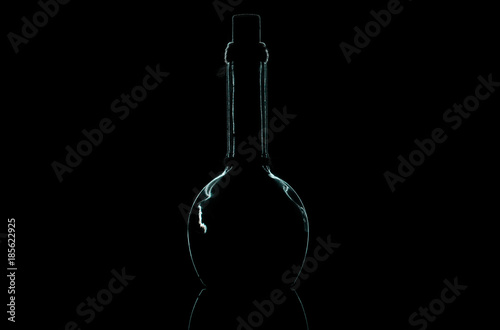 Контурная подсветка круглой бутылки