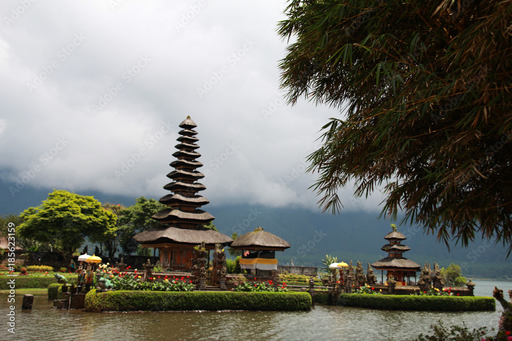 Ulun Danu Bratan Bali Indonésie