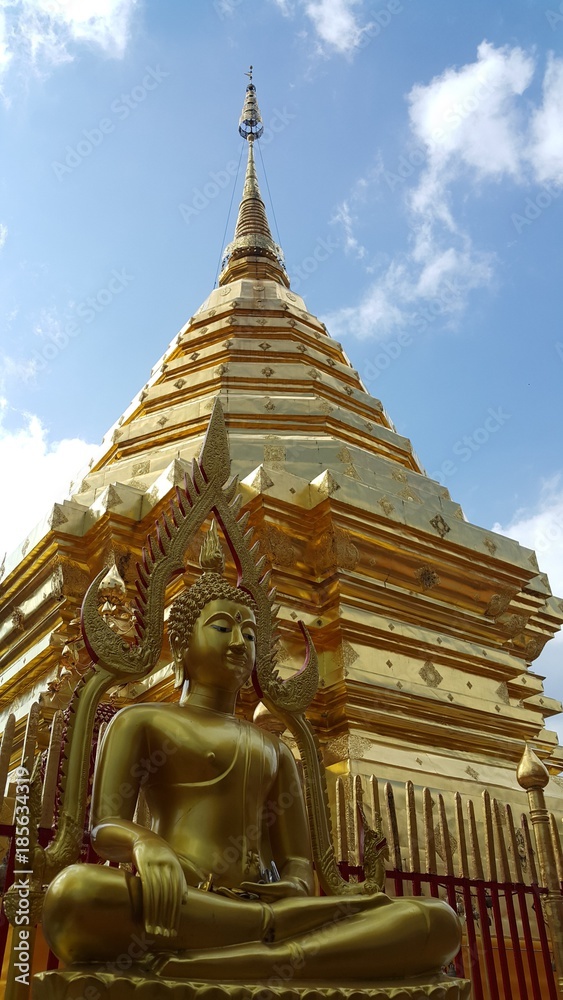 Fototapeta premium Wat Phrathat Doi Suthep