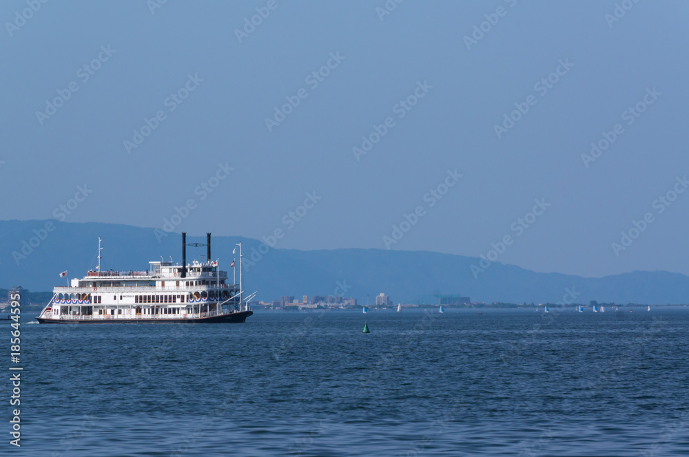 A wonderful paddle boat, at Ohtsu port in Japan.