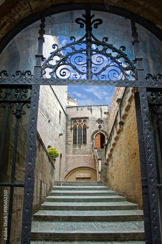 Poblet. Accès intérieur à l'église abbatiale Santa Maria . Catalogne, Espagne