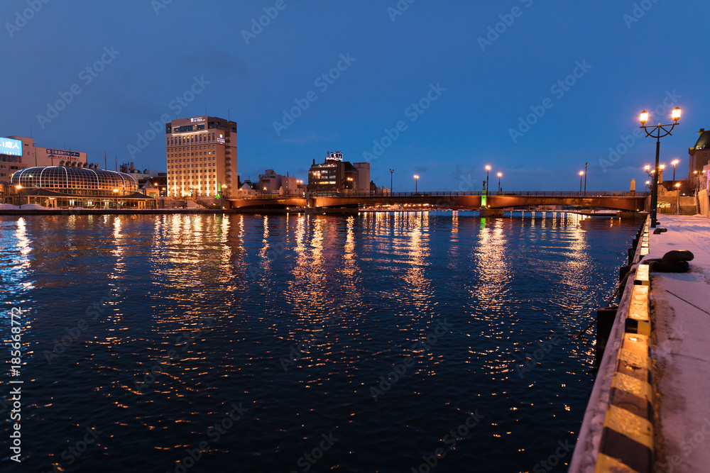 Fototapeta premium 釧路川の夜景
