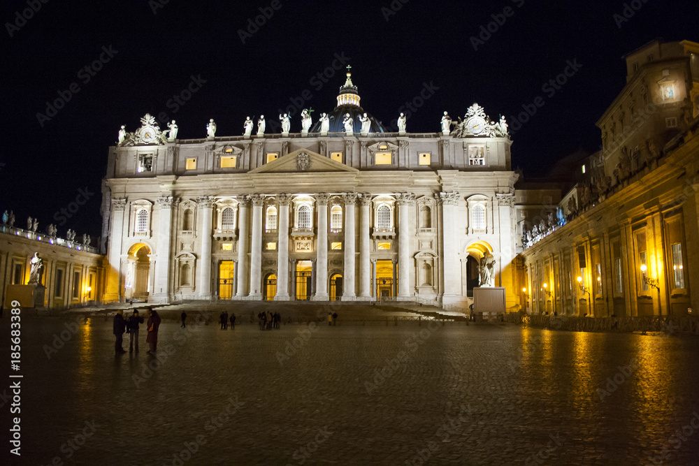 Saint Peter Basilic in the night, Rome