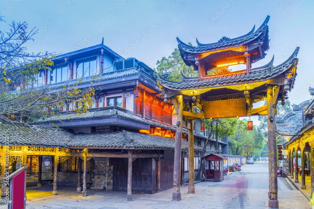 Fototapeta premium Night scene of Huanglong Valley town in Chengdu