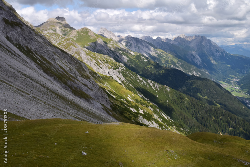 Le Lechtaler Alpen, vu du Kapall