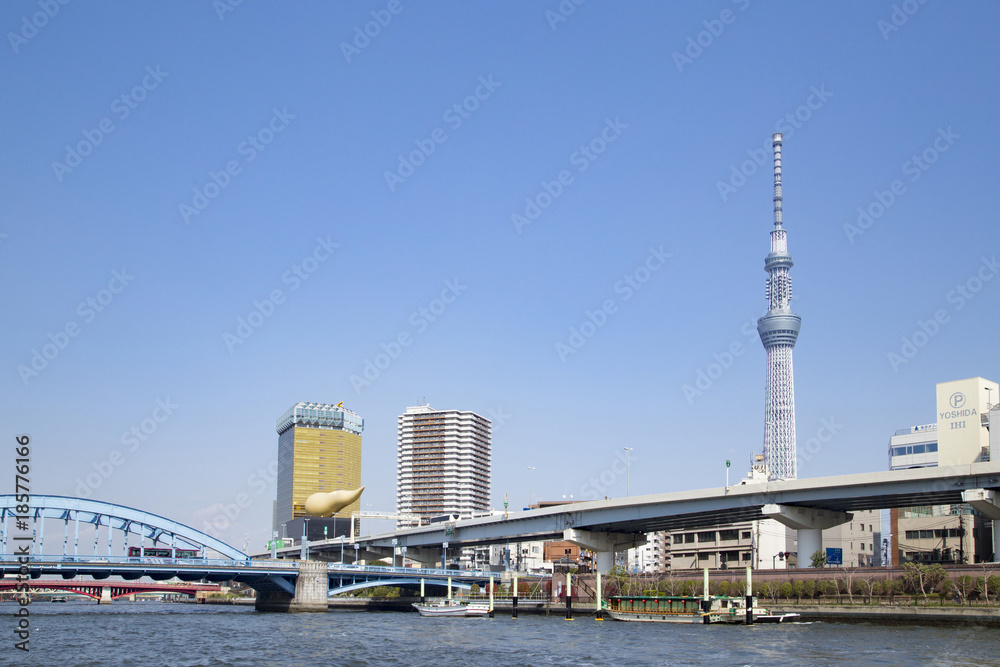 隅田川の風景（駒形橋周辺）