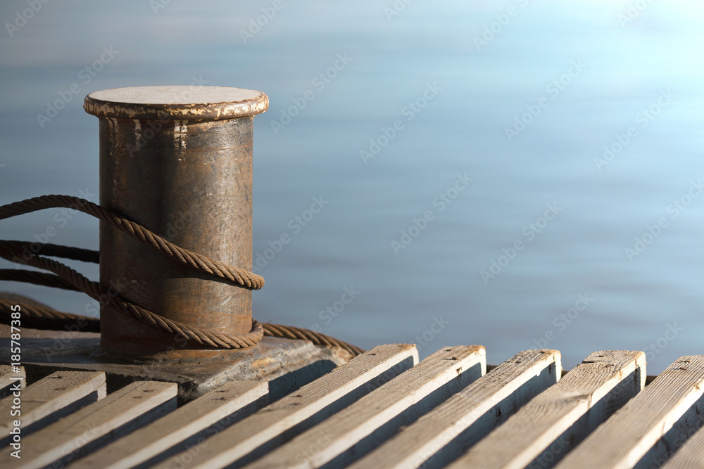 Naklejka premium Mooring bollard