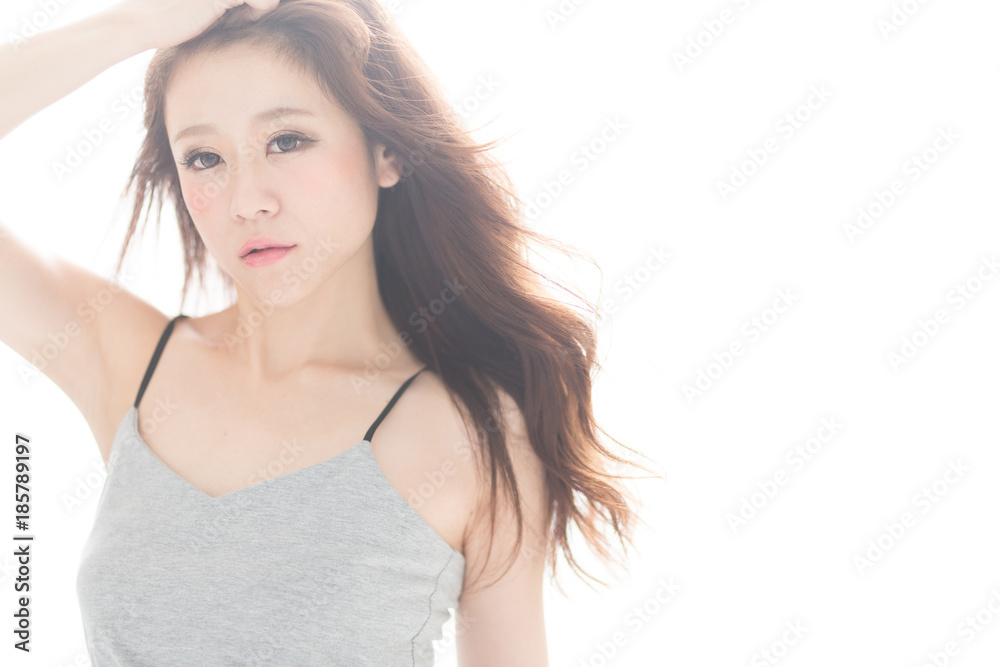 逆光・女性 逆光・女性