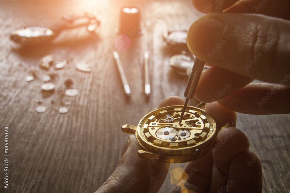 Mechanical watch repair Mechanical watch repair