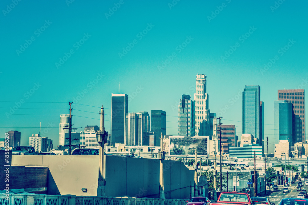 Fototapeta premium Downtown Los Angeles on a clear day