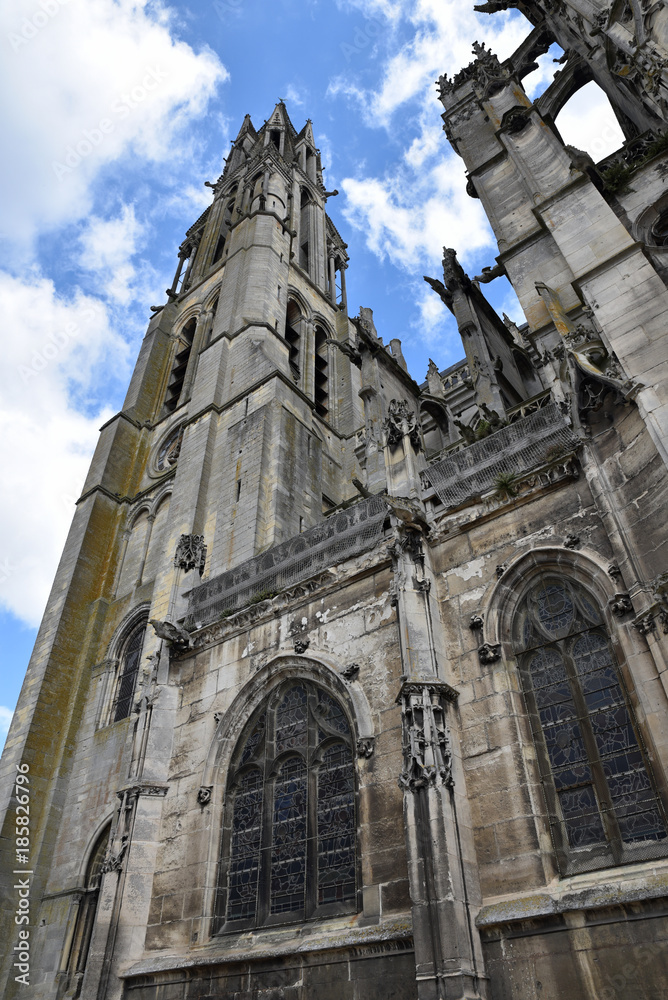 Tour de la cathédrale de Senlis, France