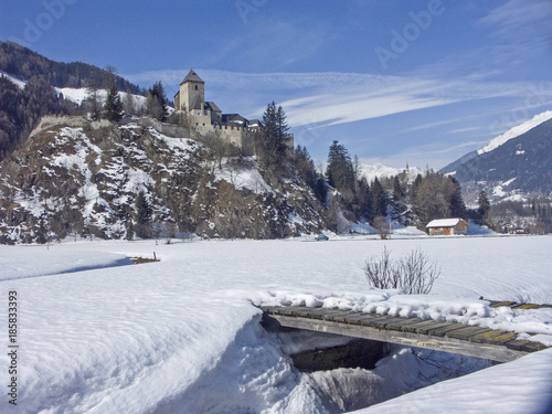 Winterliche Burg Reifenstein in Südtirol photo