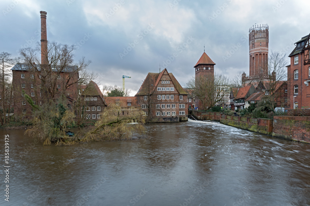 Fototapeta premium Lüneburg - Blick zum Wasserturm
