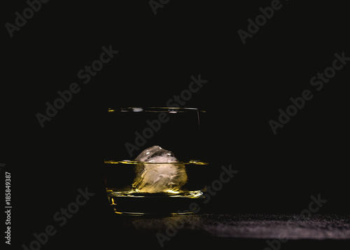 Fototapeta Naklejka Na Ścianę i Meble -  Liquor on the rocks