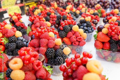 Fototapeta Naklejka Na Ścianę i Meble -  fresh fruits sold in market