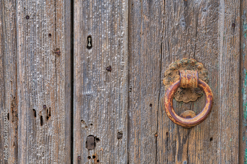 Obraz na plátně Rusted iron ring handle