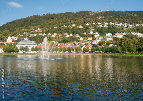 Lille Lungegardsvannet lake in Bergen photo