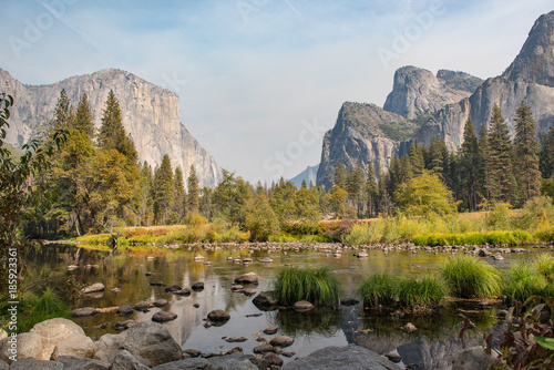 Beautiful mountain view of Yosemite national park in autumn