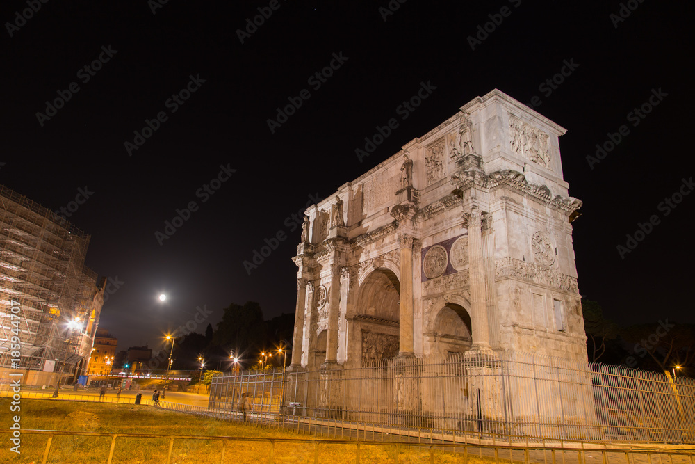 Arch of Constantine in Rome at night
