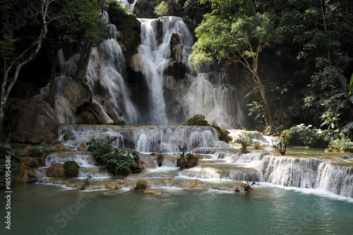Fototapeta Naklejka Na Ścianę i Meble -  Tat Kuang Si Waterfalls luang prabang in Lao