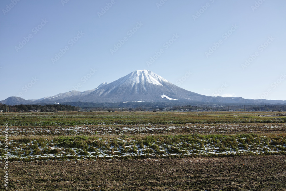 冬の伯耆富士大山西麓stock Photo Adobe Stock 冬の伯耆富士大山西麓stock Photo Adobe Stock