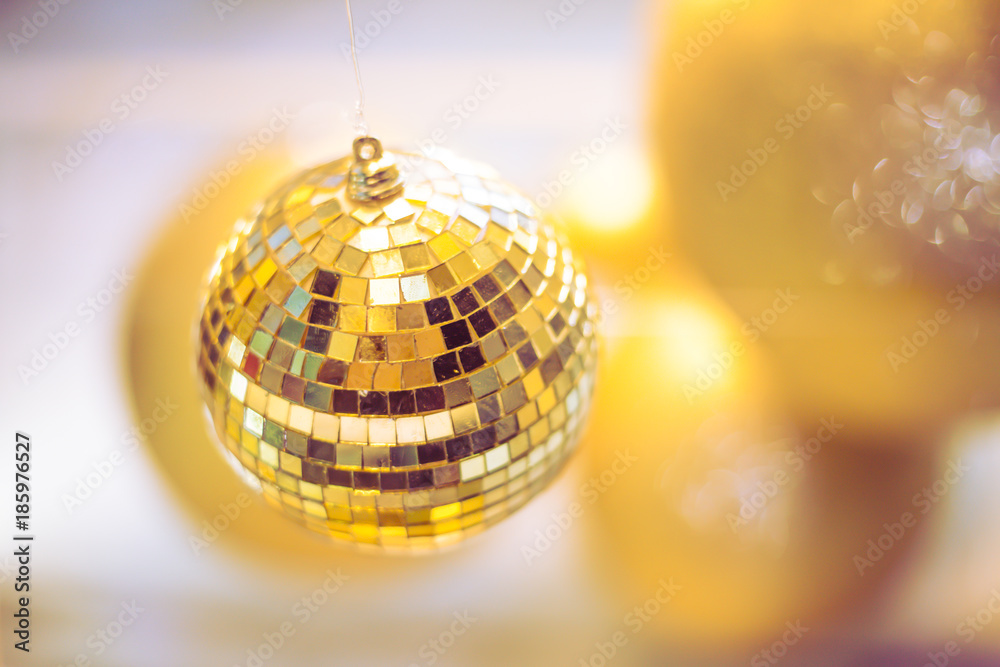 Obraz premium Gold shiny balls decoration of celebration winter season 