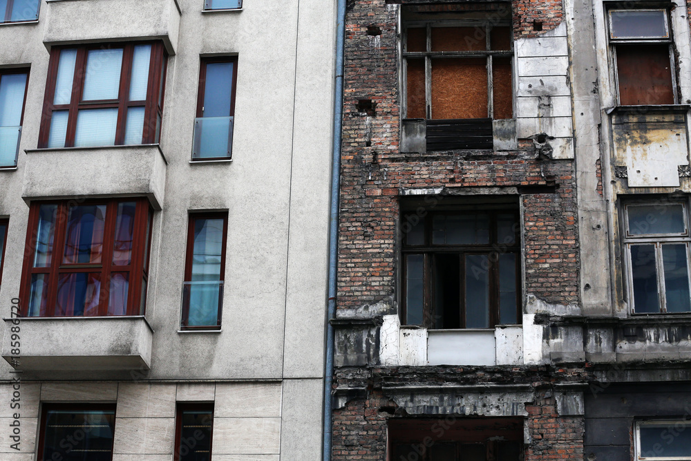 The old building to tear down . The old building to tear down .