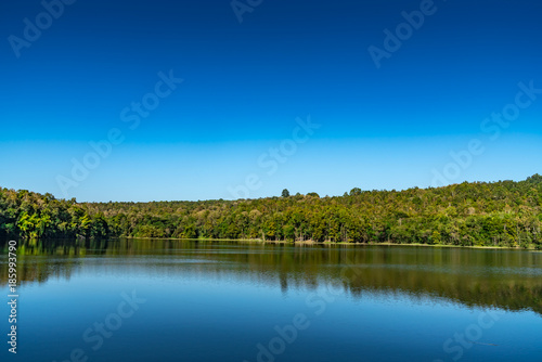 Fototapeta Naklejka Na Ścianę i Meble -  Lake with blue sky background