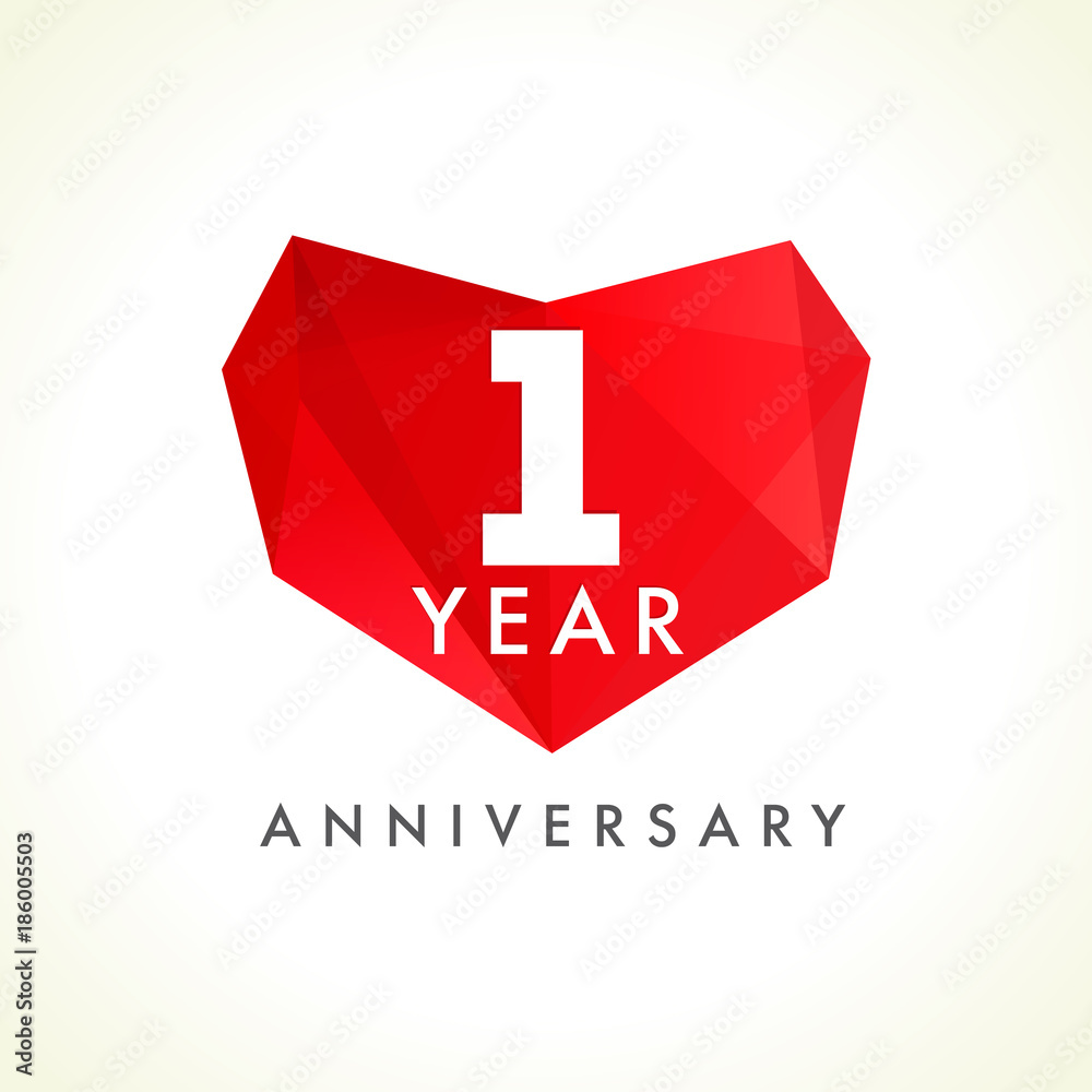 Obraz premium 1 year anniversary heart logo. Template emblem of 1 year celebration in facet heart shape. Vector illustration