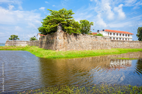 Tableau sur toile Batticaloa Fort, Sri Lanka