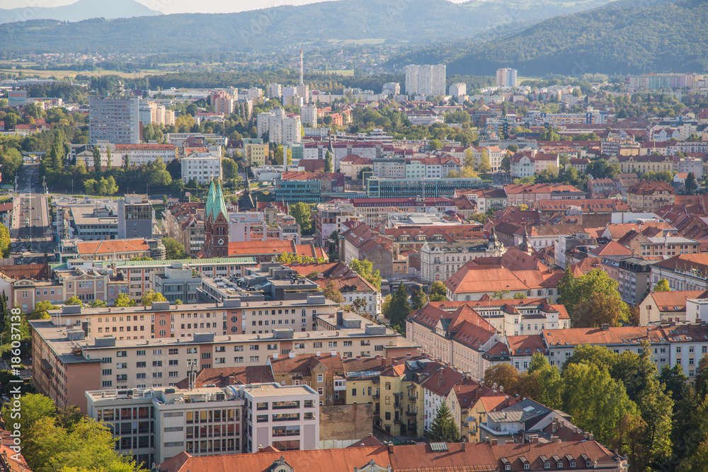 Ausblick und Sehenswürdigkeiten von Maribor, Slowenien