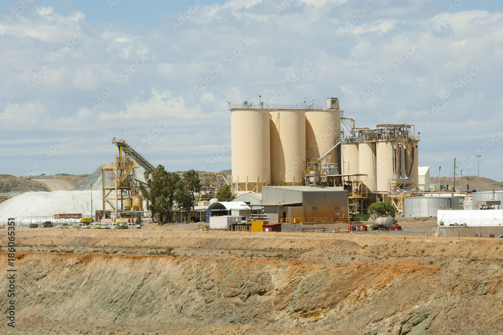 Obraz premium Mining Process Plant