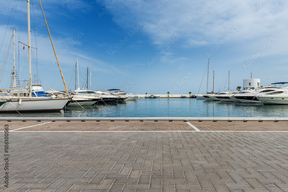 Yachthafen Renderbackplate von Santa Eularia auf Ibiza Spanien 2