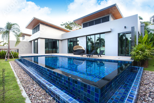 Luxury home design with swimming pool  © Stock PK