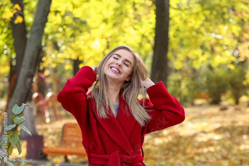 Beautiful smiling woman in ...