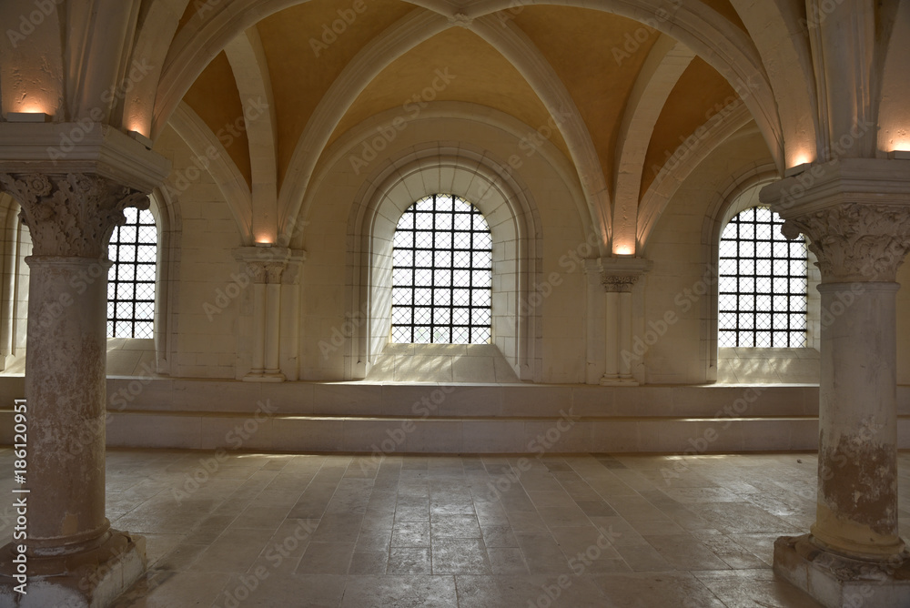 Salle capitulaire de l'abbaye Saint-Germain à Auxerre en Bourgogne, France