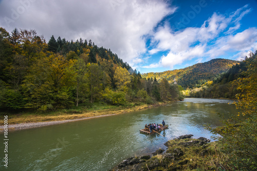 Obraz na płótnie Spływ Dunajcem,Pieniny. w salonie