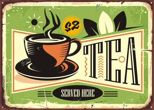 Plakat Gorący herbaciany rocznik cyny znak z zielonej herbaty filiżanką na starym metalu tle. Reklama w kawiarni wektor z popularnym gorącym napojem.