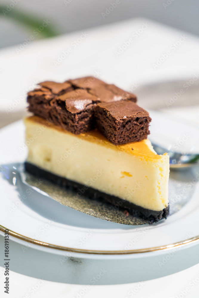 cheese cake with brownies cheese cake with brownies